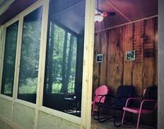 Carbon Hill Cabin | Verde Grove Cabins - "Oink"
