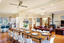 Woolamai House | Woolamai Park -Huge 7 bedroom House - Sleeps 16