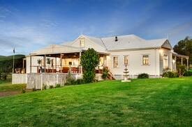 Woolamai House | Woolamai Park -Huge 7 bedroom House - Sleeps 16