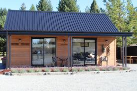 Twizel Cabin | The Cedar Cabin - Twizel (Free WiFi)