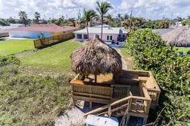 Ocean Shores House | Salty Dog – direct oceanfront luxurious retreat!