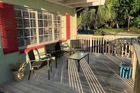 Cedar Key House | Beach-Side Bungalow **GOLF CART INCLUDED**
