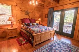 McGaheysville Cabin | Shenandoah Peak: Your Private Home Away From Home