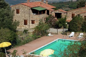 Paciano House | Cozy Farmhouse in Paciano with Private Pool