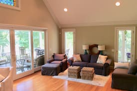 Chickamauga Lake House | Shahan Docks-Lake Front House and Dock!