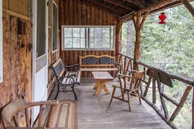 Bailey Cabin | Historic Glen-Isle Resort- Greyledge Cabin