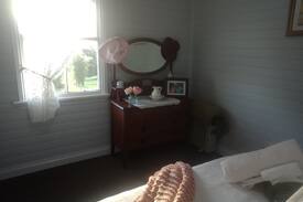 Tallowwood Ridge Cabin | Dorrigo -Fay's Cottage - quaint, charming