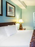 A-Zone Hotel | Legacy Vacation Resorts Brigantine, One Bed Suite