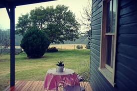 Tallowwood Ridge Cabin | Dorrigo -Fay's Cottage - quaint, charming