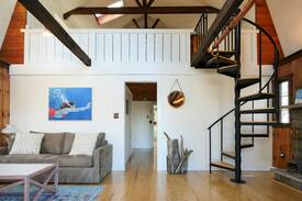 Nahant House | Hillcrest Cottage By The Sea