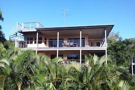 Point Lookout House | Happy Days, Point Lookout - spacious and central