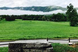 Townsend Cabin | Cavern Rocks Cabin 2BR/2BA Great View