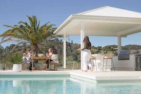Mount Samson House | Hilltop Retreat | Heated pool! QLD residents only