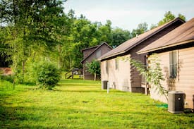 Hot Springs Cabin | Cabins on Grand- Cabin #3