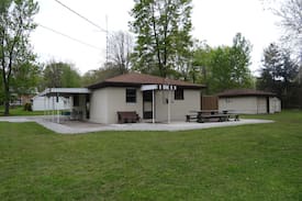 Westford Cabin | Beer Camp of Pymatuning Lake (Dock Space Included)