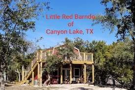 Canyon Lake Cabin | Little Red Barndo of Canyon Lake, Texas