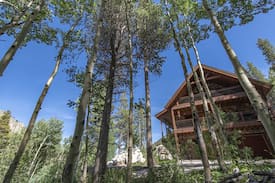 Salida Cabin | Pet Friendly Monarch Crest Chalet
