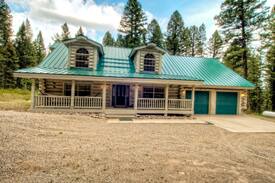 Island Park Cabin | Grey Wolf Lodge in Island Park near Yellowstone!