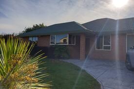Rolleston House | Relax in rolleston