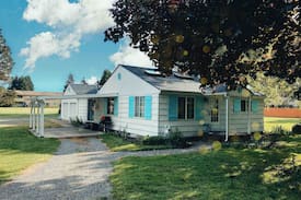Tumwater House | The Urban Orchard 2BR 1BA Newly Renovated