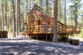 Black Butte Ranch Cabin | Red Clover Cabin at Black Butte Ranch