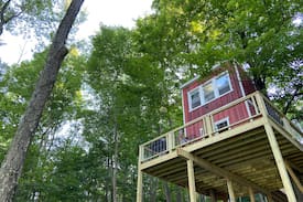 Tunkhannock Other | Magical Treehouse: Secluded—Mountain View—Off-Grid