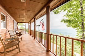 Lynn Cabin | Altitude Adjustment - Close to TIEC and Lake Lure