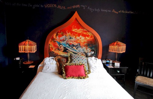 Downtown Portland Hotel | McMenamins Crystal Hotel