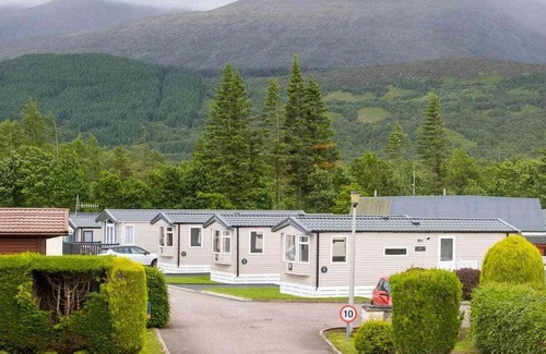 Banavie Cabin | 1 bedroom accommodation in Camaghael, Fort William