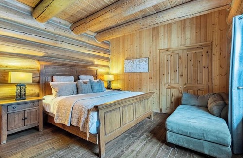 Fiddler Lake Resort House | Fiddler Lake Resort Chalet: Private Jacuzzi &Sauna