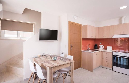 Platanias Town Apartment | Harmonious Athina Apartments Near the Beach