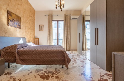 Cinisi House | Vacation Home "Casa A Cinisi Vicino Al Centro" with 2 Balconies & A/C