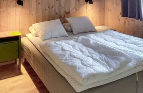 Myrkdalen Apartment | 6 person holiday home in Vossestrand