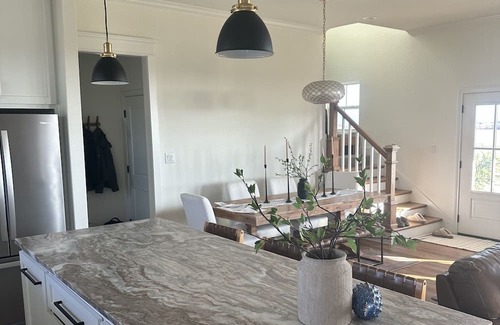 Waco Other | Charming Countryside Retreat: Experience Rustic Bliss at Our VRBO Farmhouse