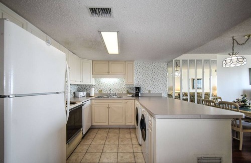 Garden City Condo | Atalaya Tower 1605 - Three Bedroom Oceanfront Condo in Garden City Beach