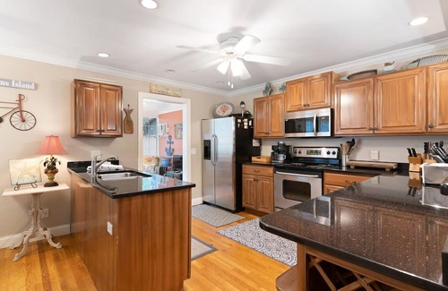 King City House | Village Walk - 3 bedrooms, 2 1/2 bathrooms located next to the Village