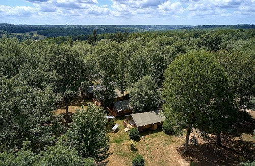 Douville Ski Chalet | Luxe Sanitary XL 6 pers, Villatent at Family campsite Lestaubière Dordogne