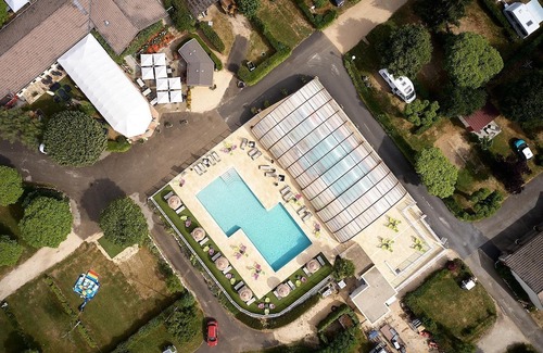 Les Abrets en Dauphine Ski Chalet | Luxe 5 Pers Villatent at family campsite Le Coin Tranquille in the French Alps