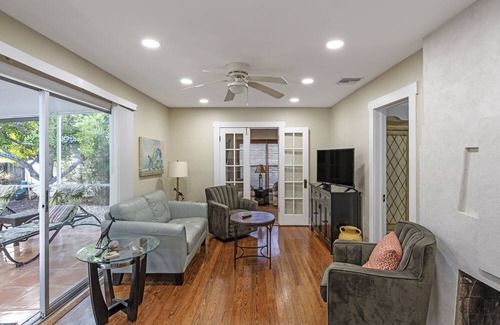 Sarasota House | Private Beach 1 Block To Lido Beach. 1/2 Mile St. Armand Circle