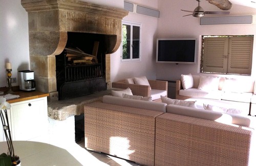 La Garde-Freinet Villa | Stunning villa with private pool, floodlit tennis court, set in 22 acres