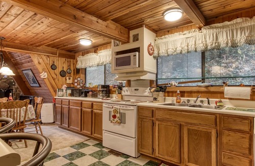 Chalet Village Cabin | 2 Miles to Downtown Gatlinburg! Pools, clubhouse, tennis courts! Near Ober!