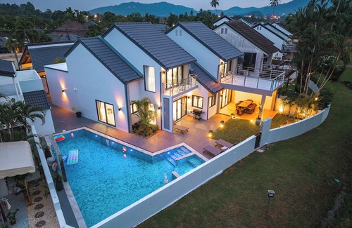 Kathu Villa | Golfside 5BRVilla with Private Pool V192