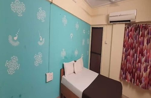 Mumbai House | Anil Guest House Santacruz East