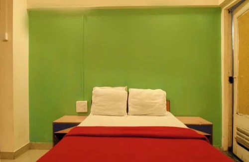 Mumbai House | Anil Guest House Santacruz East