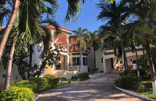Runaway Bay Villa | Euphoria at Paradisiac Beach Club