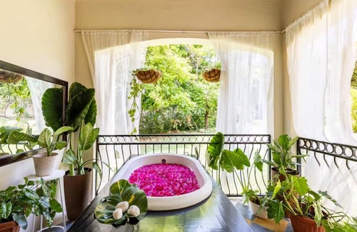 Runaway Bay Villa | Euphoria at Paradisiac Beach Club