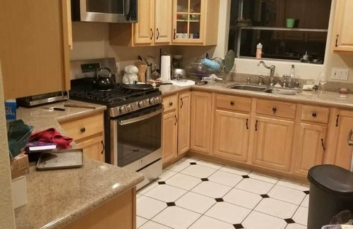 Menlo Park House | Charming 1-bedroom house in Menlo Park with Private Bath