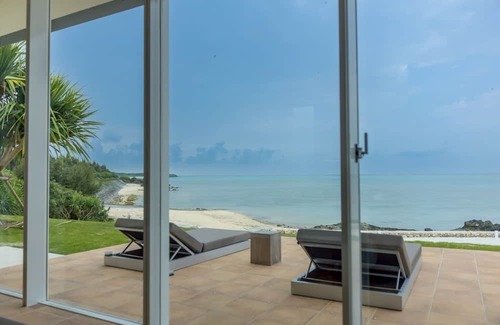 Yoron Villa | St. Maire YORON