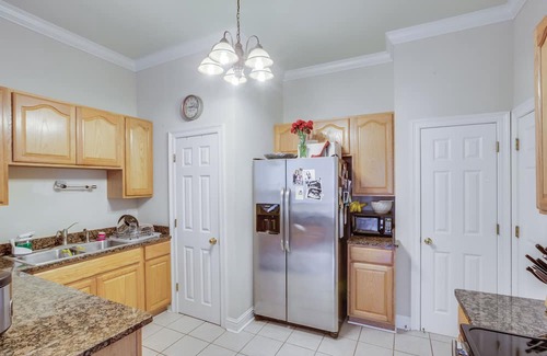 Uptown Historic District House | Great 3 BR in uptown close to magazine street