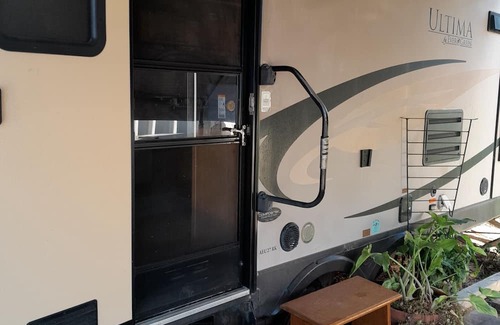 Tatiara House | Comfortable caravan [24 m2] Lowest prices in the area Peaceful Amenities nearby.